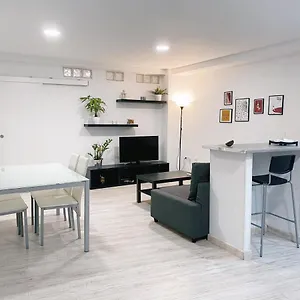 Gmc Turistics - Great For Groups & Families Apartment Malaga